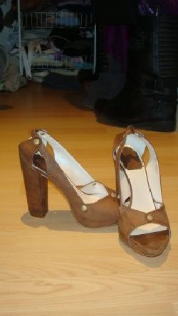 Vide Dressing Chaussures à Talon