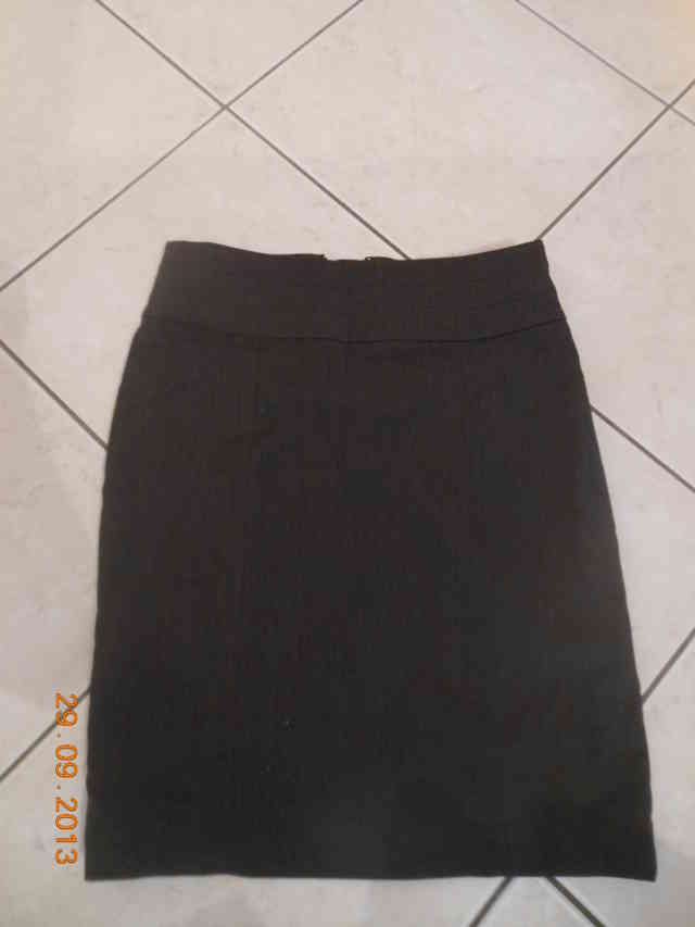 Jupe gris foncé