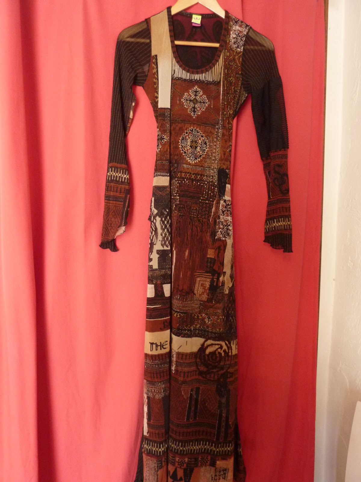 Superbe Robe longue SAVE THE QUEEN taille S
