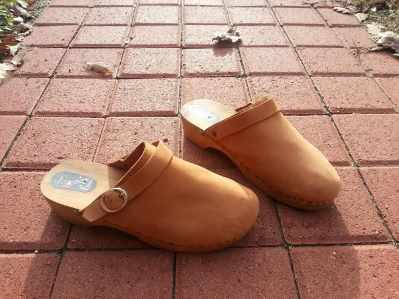 Sabots en daim vintage!