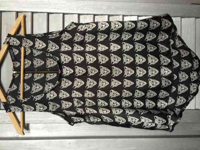 top noir motif 